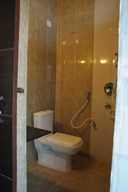 Hotel Executive Inn Vidzsajavádá Szoba fotó